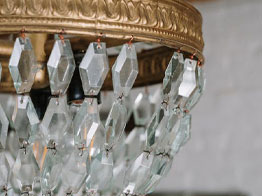 Glass chandelier are the most expensive hanging and you cannot take risk to install it from ordinary handyman. Call us right now if you are looking for chandelier hanging service in Dubai. We are committed to provide premium results to every customer.