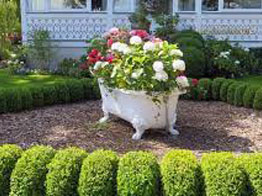 For any unfortunate or fortunate reason, if you want to remove the landscape from your property, then you can call our experts for impeccable landscaping removal clearance service. We are available 24/7 to give you high-quality results.